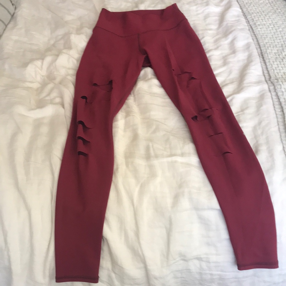 Red alo ripped warrior legging